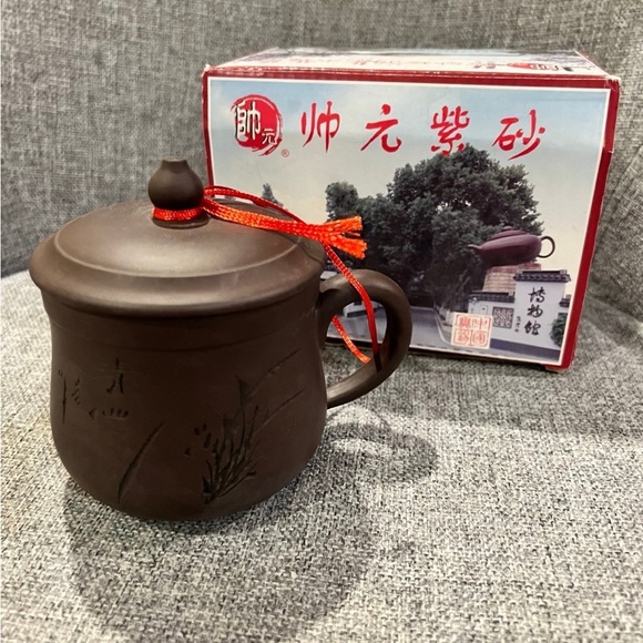 Other - ‼️New‼️Purple Clay Tea Cup and Cover 紫砂茶杯-10oz